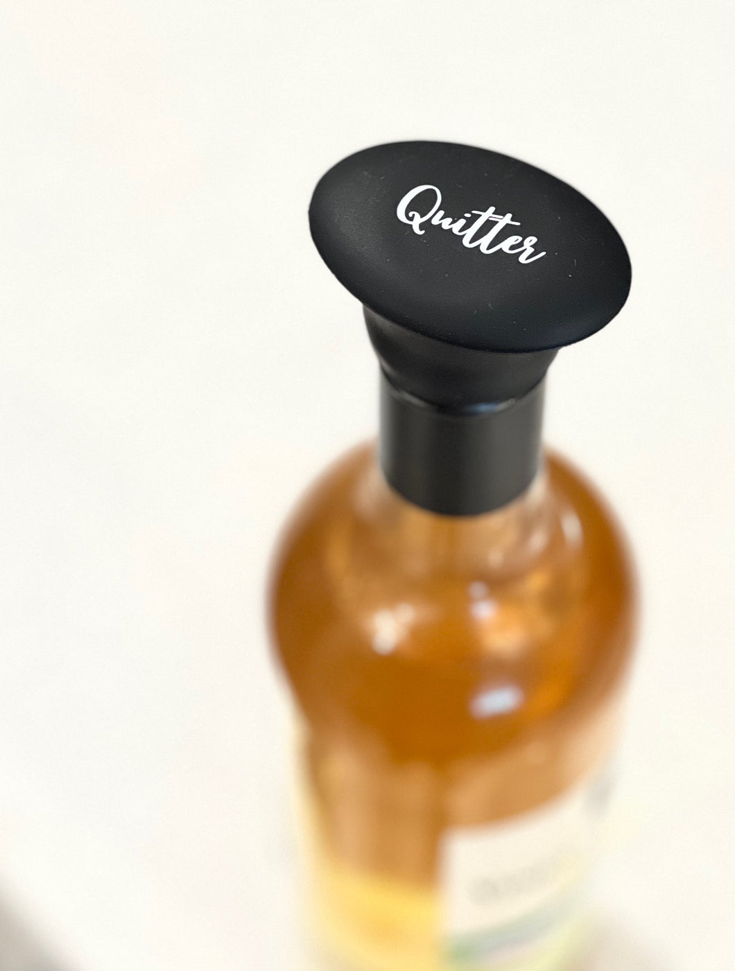 Quitter Silicone Wine Stopper- Choose From 3 Colors – Buffalovely